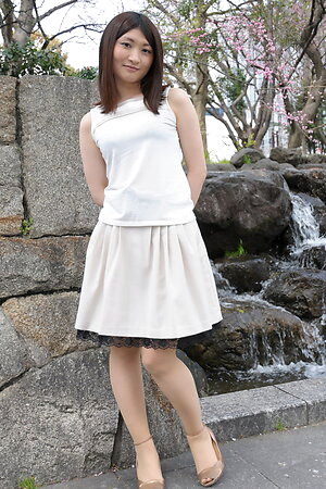 Who want to fuck cheating wife Shiori Moriya?